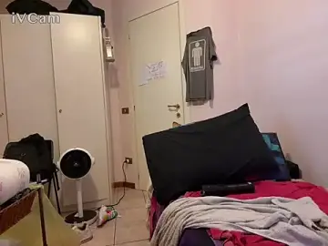 Stripchat Nude Webcam of PierPesaroX