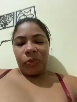Stripchat Adult Video Chat of ZahraAmira_