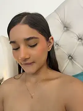Stripchat Free Porn Cam of AlessiaVallmont