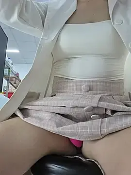 Stripchat Free Porn Cam of HinaLovely