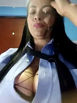 Stripchat Adult Webcam of MONSERRAT_ETHAN
