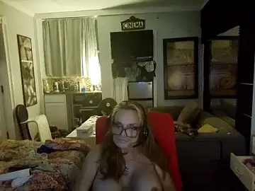 Stripchat Sex Chat of StarinThecloudz