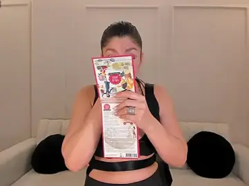 Stripchat Live Sex Cam of SunnyRivers