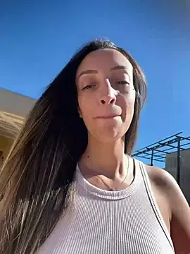 Stripchat Free Live Porn of BelleLouiseVp