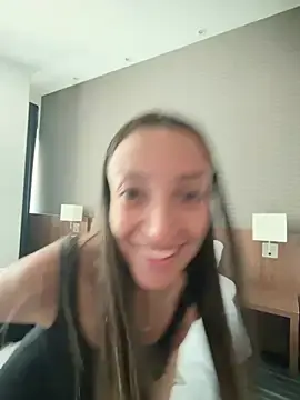 Stripchat Live Sex Cam of BelleLouiseVp