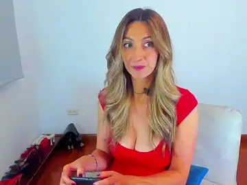 Stripchat Watch Live Sex Cams of Velourmuse