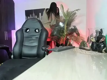 Stripchat Watch Live Sex Cams of Amaia_Bushida