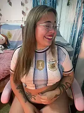 Stripchat Live Sex of Lindalatina2001
