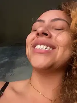 Stripchat Best live sex cam show of Chloe_Leaozinho