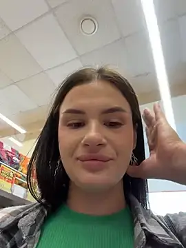 Stripchat Sex Chat of MiraReach