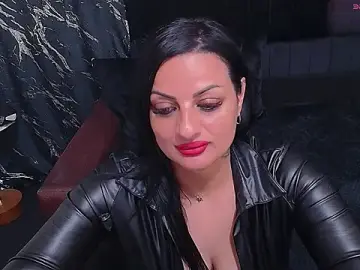 Stripchat Watch Live Sex Cams of VixenSelena