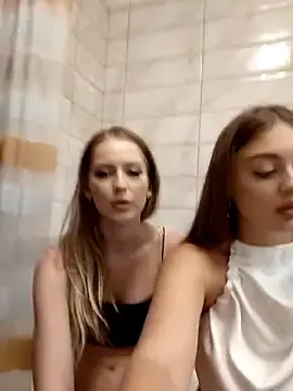 Stripchat Adult Webcam of caressyourself