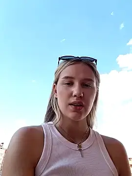 Stripchat Live Porn of caressyourself