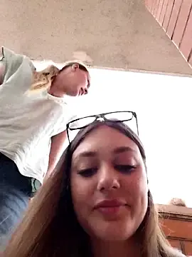 Stripchat Live Porn of caressyourself
