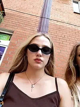 Stripchat Nude Webcam of caressyourself