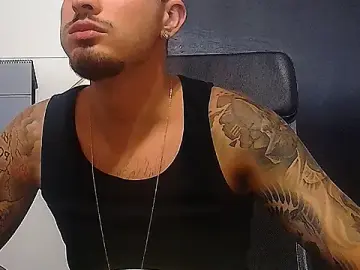 Stripchat Nude Webcam of BrandonTate