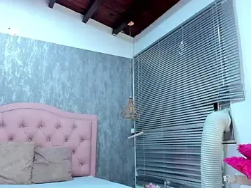 Stripchat Adult Webcam of naomidibello