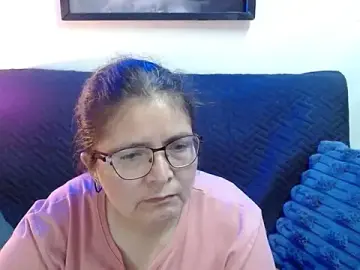 Stripchat Nude Webcam of Linda_banks_