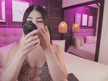 Stripchat Watch Live Sex Cams of BellaLatinaTS