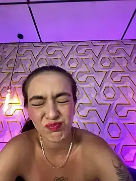 Stripchat Adult Webcams of MelanyyJhonson15