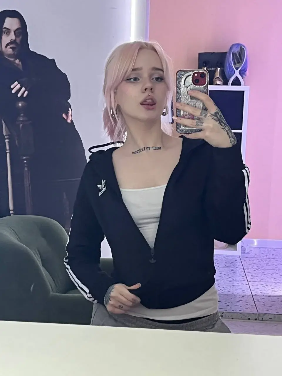 NoirMuse_