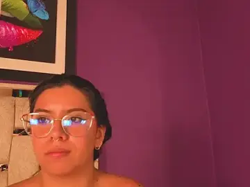Stripchat Adult Webcams of emilyy_cooperr