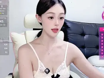 Stripchat Live Sex Cam of Ellaa999