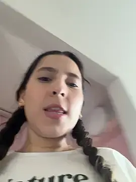 Stripchat Nude Webcam of LittleDoll___