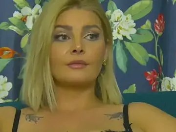 Stripchat Live Sex Cam of RissaRheys