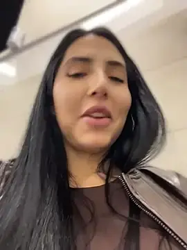 Stripchat Live Sex Cam of _Nina_1