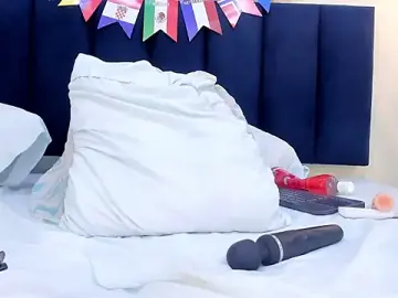 Stripchat Free Live Porn of mayaevansmg