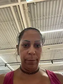 Stripchat Adult Webcam of wildfarmbabe