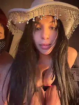 Stripchat Watch Live Sex Cams of ORLA94