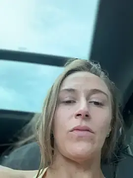 Stripchat Free Live Porn of lunagirl13