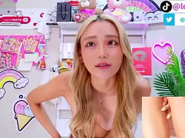 Stripchat Best live sex cam show of -LOCOMOCO-