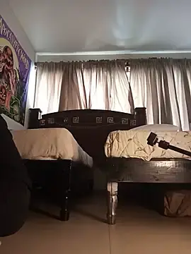 Stripchat Adult Webcam of MINI_Petite