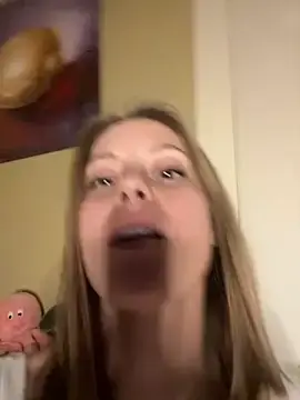 Stripchat Free Live Porn of Kateluvv