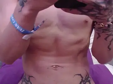 Stripchat Live Sex Cam of Andy_bapho