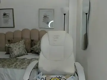 Stripchat Free Porn Cam of alana_martiins