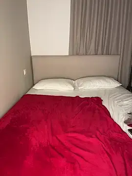 Stripchat Live Sex Cam of juliakhaleesii2