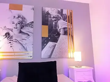 Stripchat Sex Cam of AlannaViera