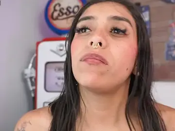 Stripchat Live Porn of miss_collins