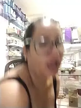 Stripchat Watch Live Sex Cams of keilymadam