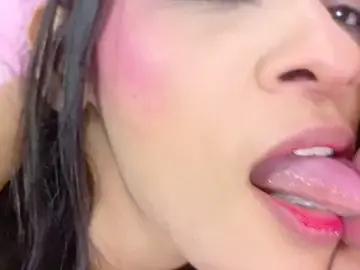 Stripchat Free Live Porn of candymia68