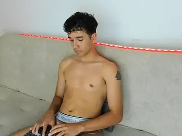 Stripchat Nude Webcam of Damon_Kovac