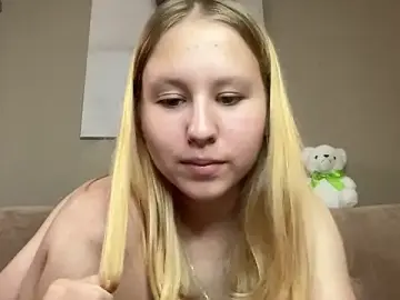 Stripchat Best Webcam of cindy_softluv_