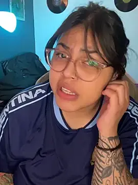 Stripchat Live Sex of miacanela_xo