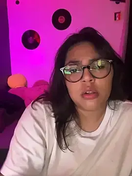 Stripchat Live Sex of miacanela_xo