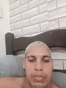 Stripchat Watch Live Sex Cams of vt05_