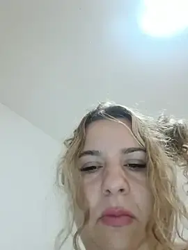 Stripchat Live Sex Cam of BelleInna